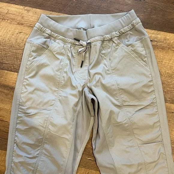 lululemon athletica Pants - Picture 5 of 6